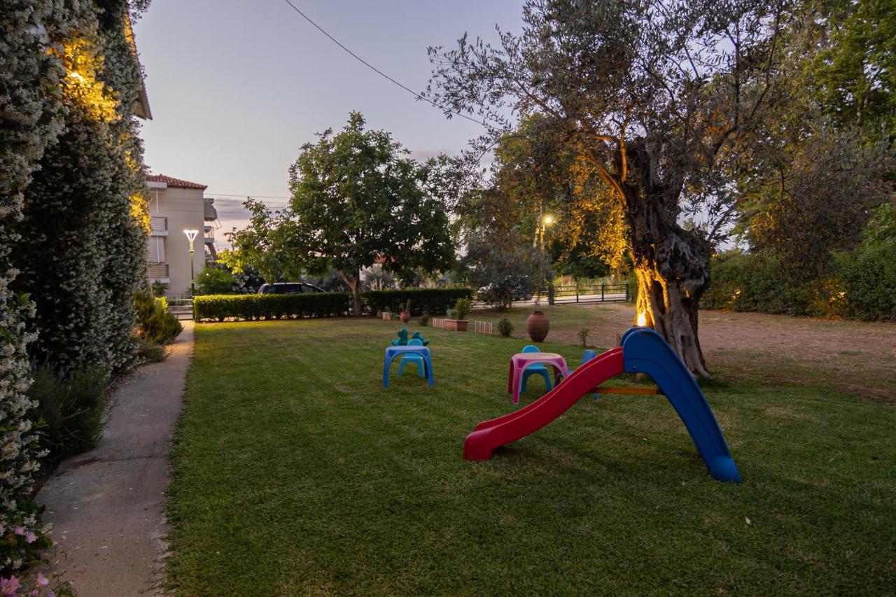 Tsertos Apartments Kamena Vourla Dış mekan fotoğraf