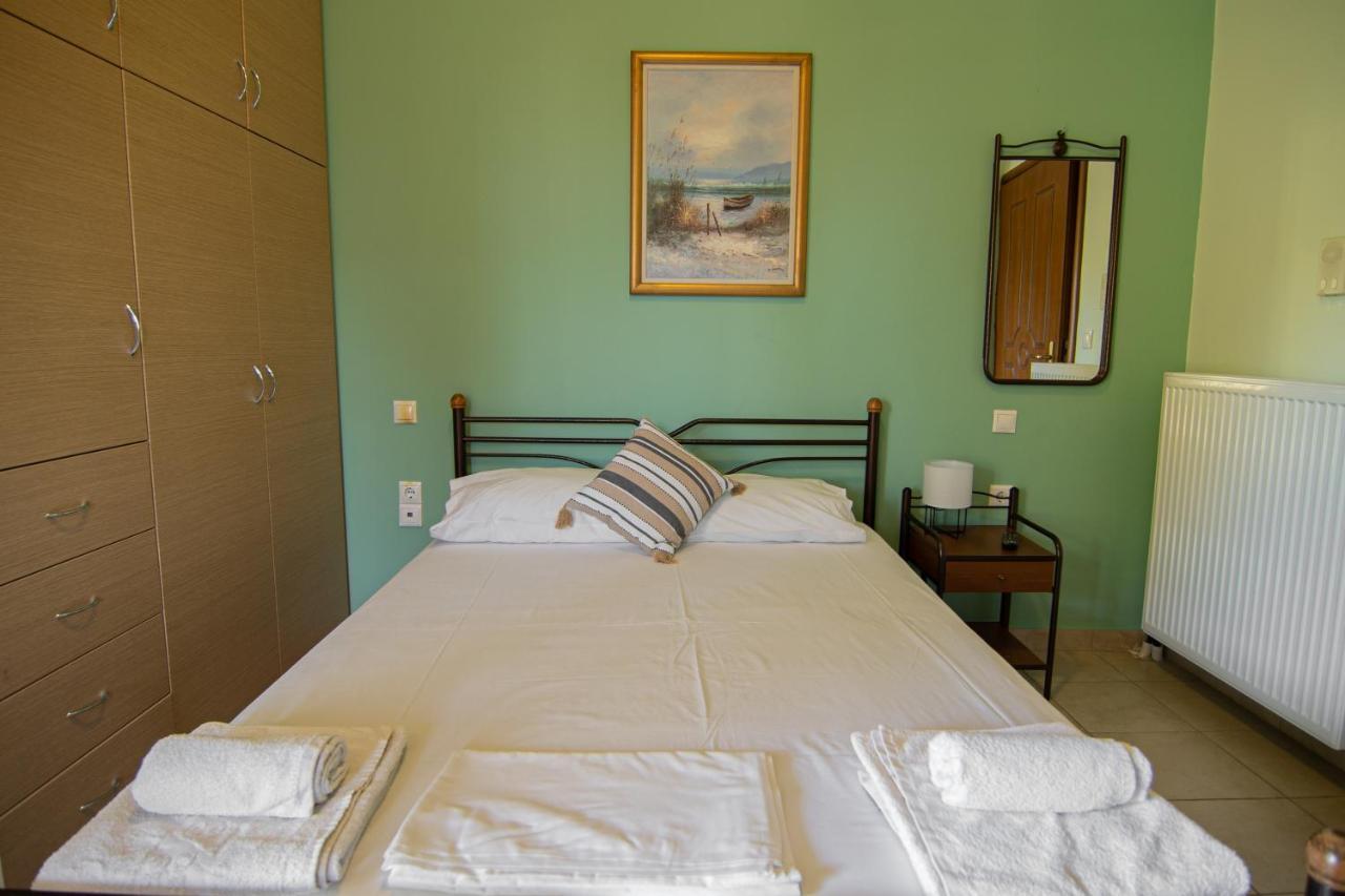 Tsertos Apartments Kamena Vourla Dış mekan fotoğraf