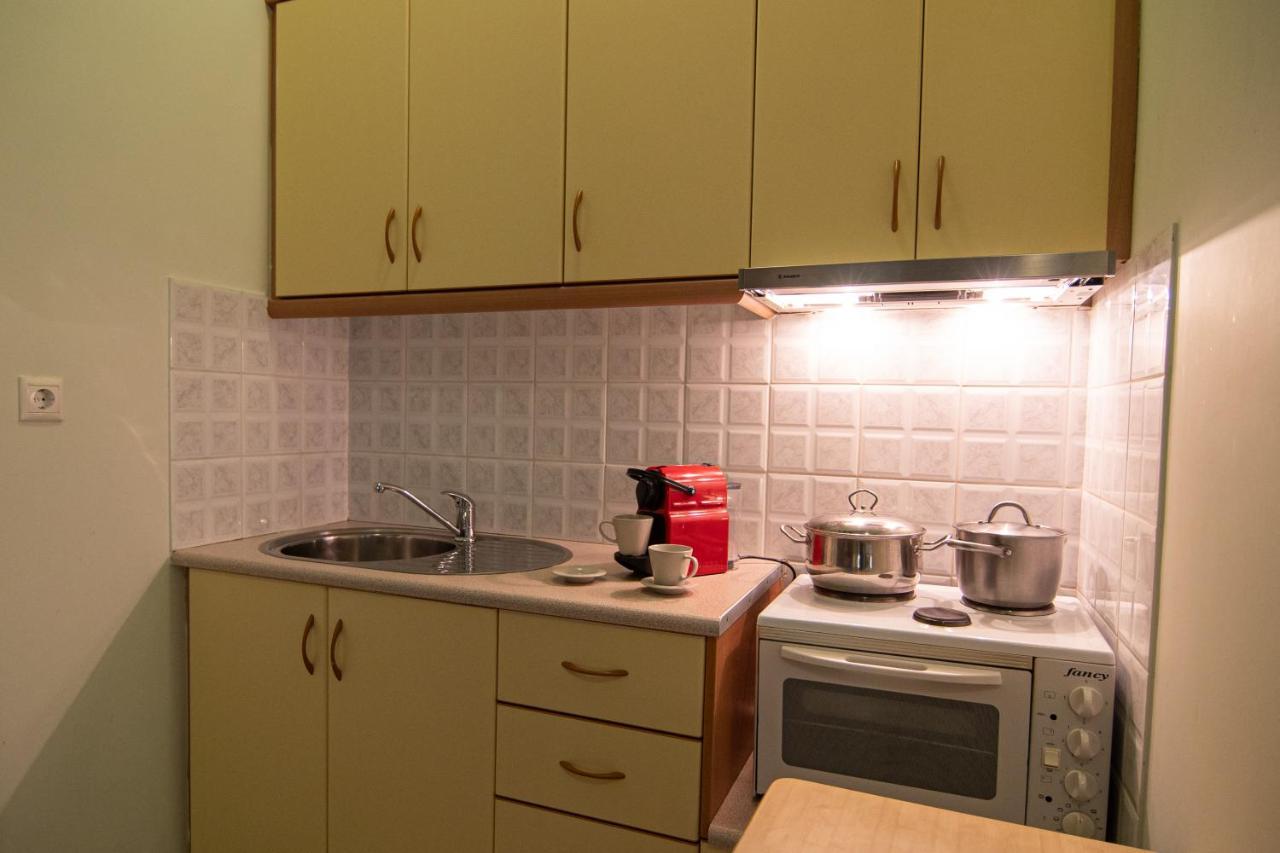 Tsertos Apartments Kamena Vourla Dış mekan fotoğraf