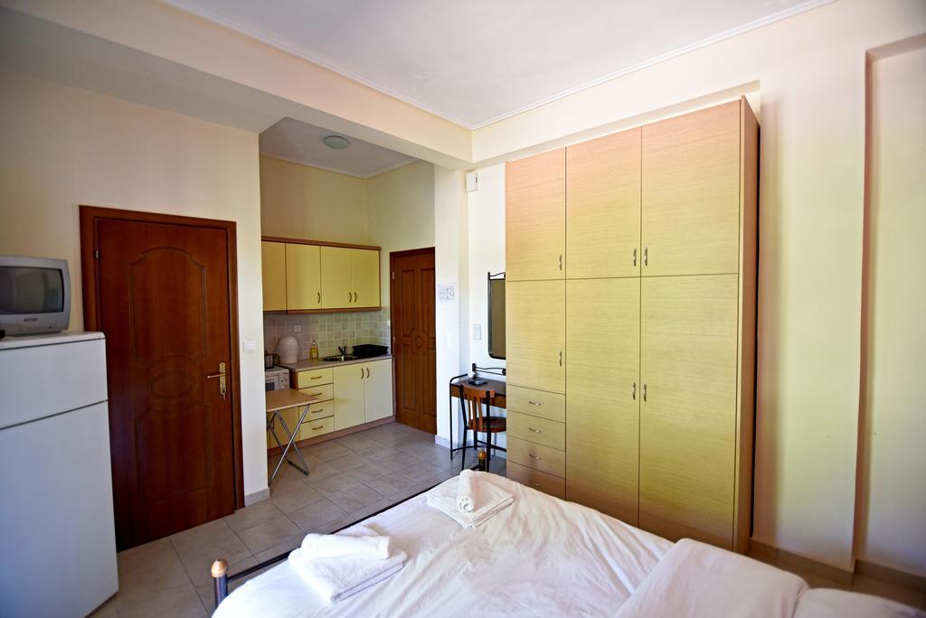 Tsertos Apartments Kamena Vourla Dış mekan fotoğraf