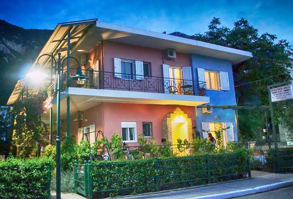 Tsertos Apartments Kamena Vourla Dış mekan fotoğraf